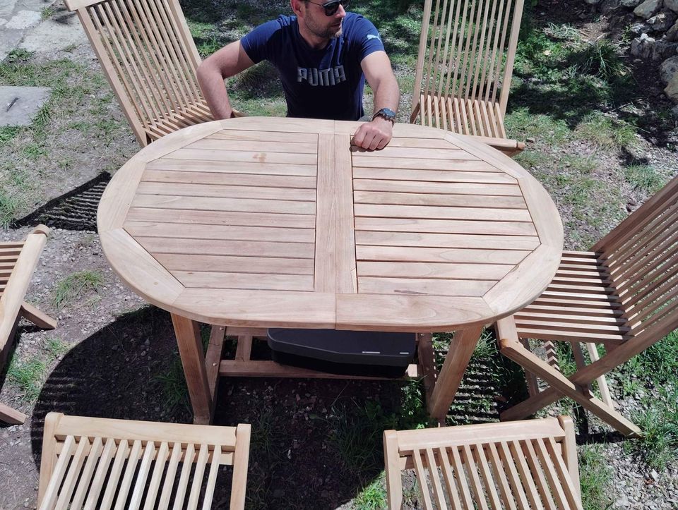 Seating group 7 pieces. Folding dining group garden furniture set made of solid natural wood