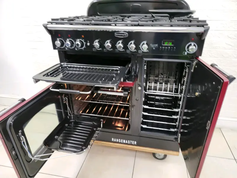 Rangemaster Classic Deluxe Dual Fuel Range Cooker Cranberry Red 90cm